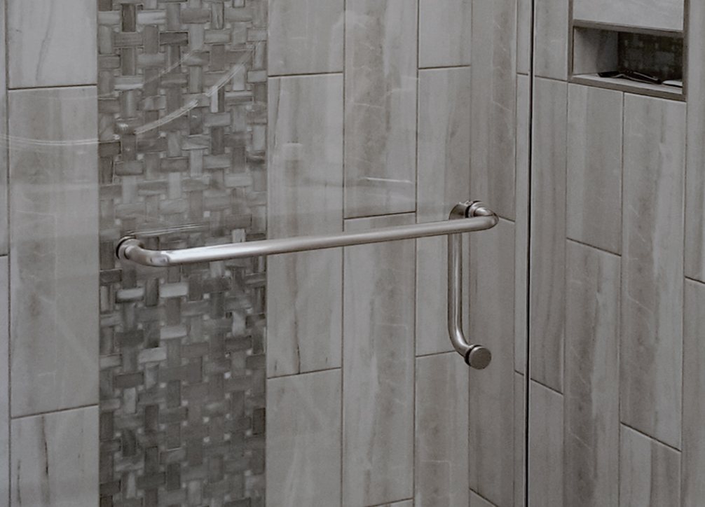 C-Pull Towel Bar Combo shower door hardware installed by Clinton Glass